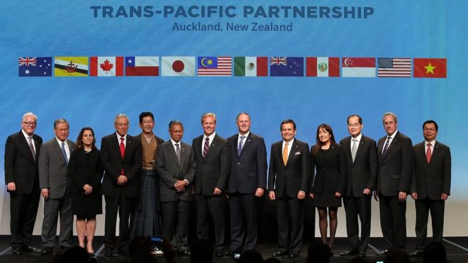 12 bộ trưởng cùng Cựu thủ tướng New Zealand John Key trước một buổi đàm phán TPP hồi tháng 2/2016, khi Hoa Kỳ vẫn còn là một thành viên