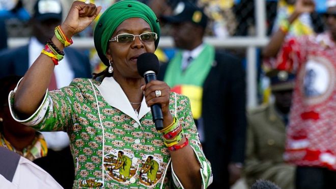 Grace Mugabe, la première dame du Zimbabwe se serait envolée vers la Namibie.