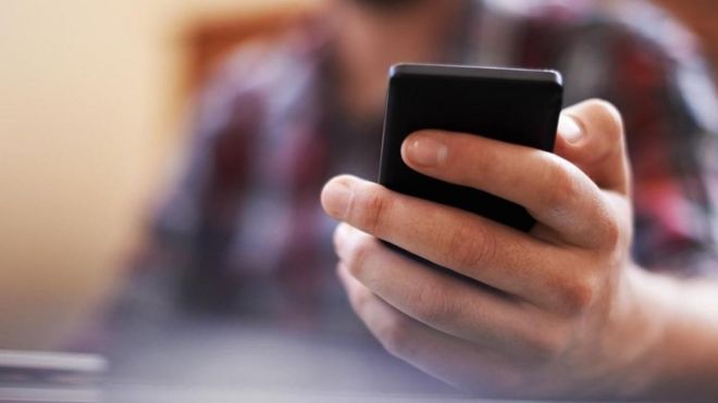 ¿Usas tiempo de trabajo para navegar por internet para tus asuntos personales?