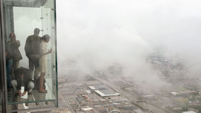 Đài quan sát The Ledge, Tòa tháp Willis, Chicago