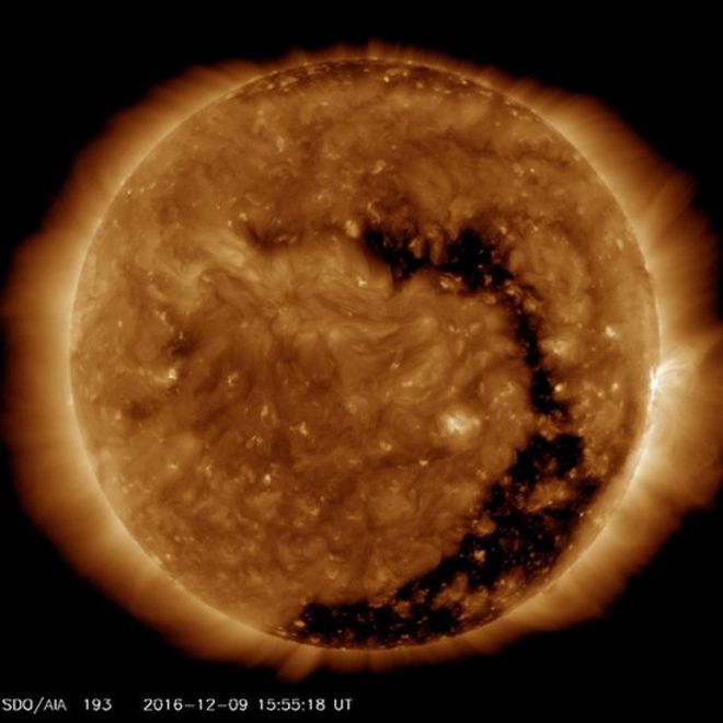 El Sol con el hueco coronal.