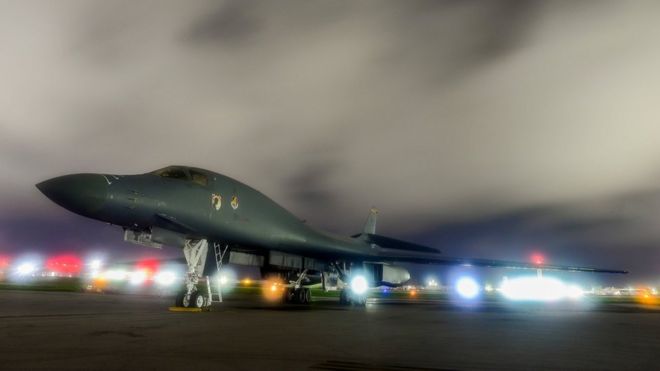 グアムのアンダーセン米空軍基地に待機する、B-1B爆撃機（7月18日）