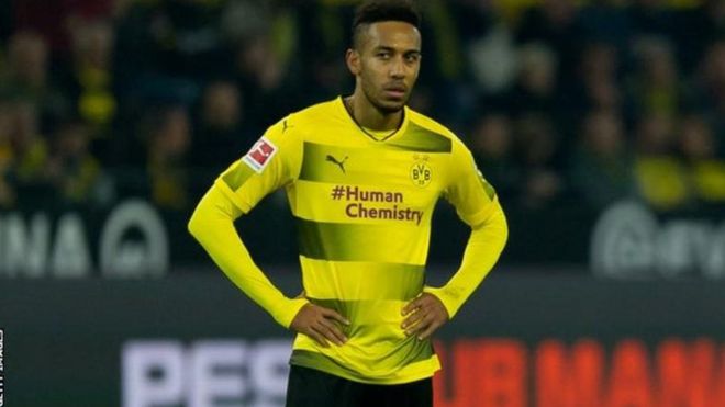 Mshambuliaji wa Borussia Dortmund Pierre-Emerick Aubameyang ametemwa katika kikosi cha timu hiyo kutokana na maswala ya ukosefu wa nidhamu.
