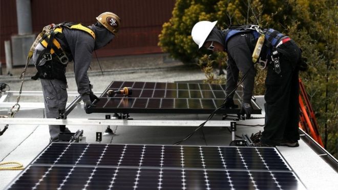 Các quan chức nói năng lượng mặt trời sẽ tiết kiệm rất nhiều chi phí so với chi phí lắp đặt
