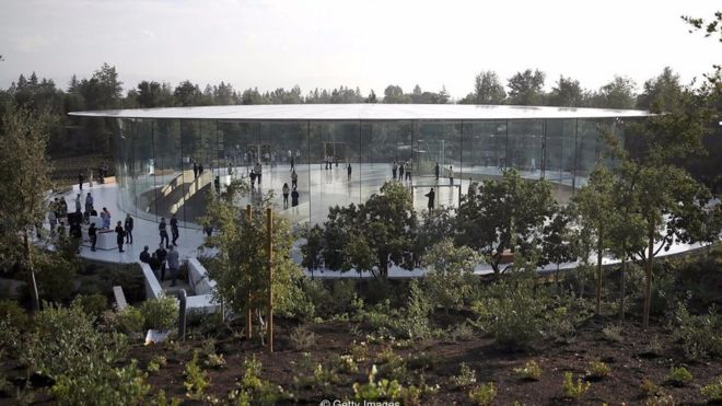 Một góc nhìn của hội trường Steve Jobs tại Apple Park ở Cupertino, California