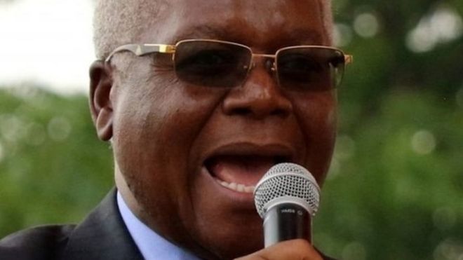 Bwana Chombo ni miongoni mwa maafisa wakuu wa serikali waliokamatwa baada ya rais Mugabe kuzuiliwa nyumbani kwake mnamo tarehe 14 Novemba.