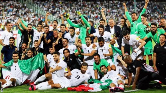 إيران تتأهل لنهائيات كأس العالم 2018 _96459960_4180c5b9-2cdf-49e9-8b34-d1b234edb829