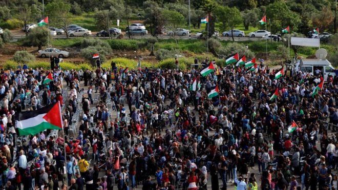 الغارديان: وزراء إسرائيليون يدعمون مشروع قانون لتحجيم اللغة العربية