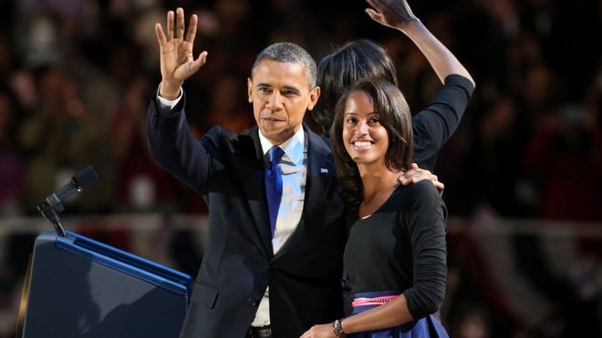 Tổng thống Obama và con gái Malia năm 2012