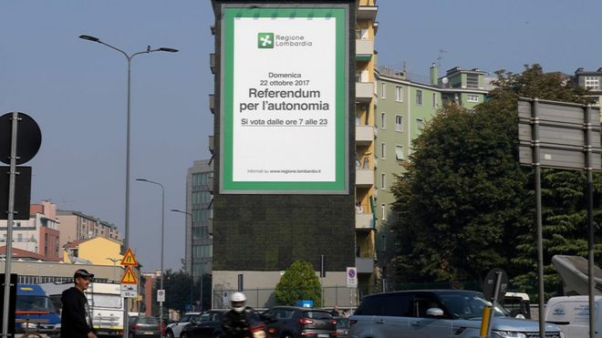 Letrero anunciando el referendo por la autonomía en Lombardía.