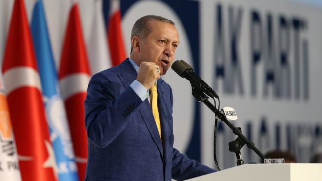 التايمز: سلطة اردوغان المطلقة جلبت المشاكل لتركيا وأضعفت الناتو
