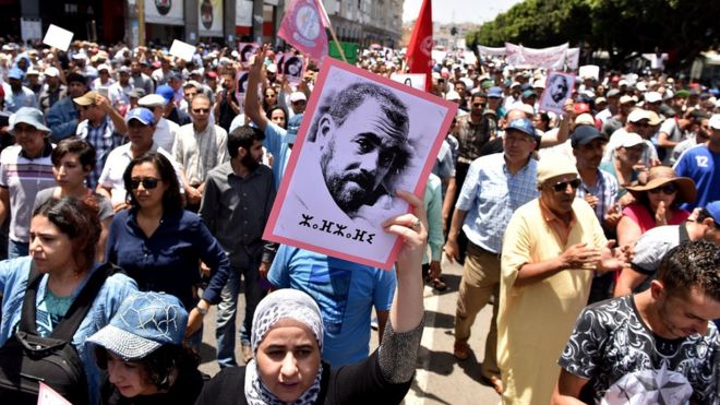 لماذا لم تتوقف الاحتجاجات رغم تدخل الملك؟