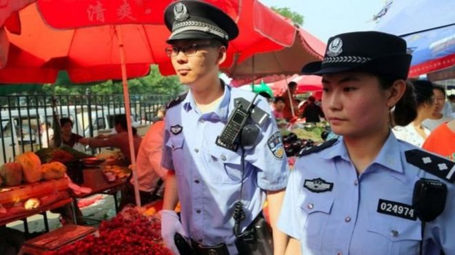 Tổ chức Human Rights Watch nói công an TQ yêu cầu dân thường cho máu để lấy mẫu DNA