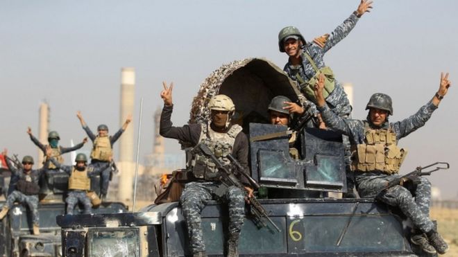 الجيش العراقي "يسيطر بالكامل على كل حقول النفط" في كركوك _98346841_oil
