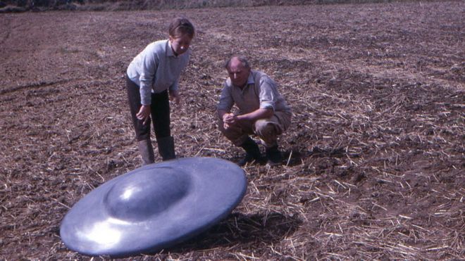 "Disco voador" em plantação de Chippenham