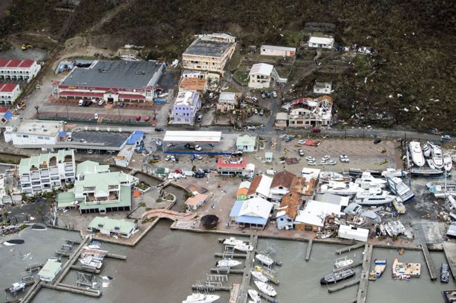 Fotografía aérea tomada por el Departamento de Defensa de Holanda, 6 de septiembre de 2017, que muestra los daños causados por el huracán Irma en Philipsburg