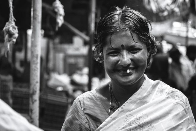 ஈரோடு காய்கறி சந்தையில் - ஜி.குருராஜன், ஈரோடு