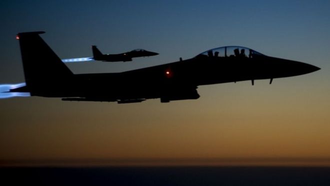 طائرة أمريكية من طراز F15 في سوريا