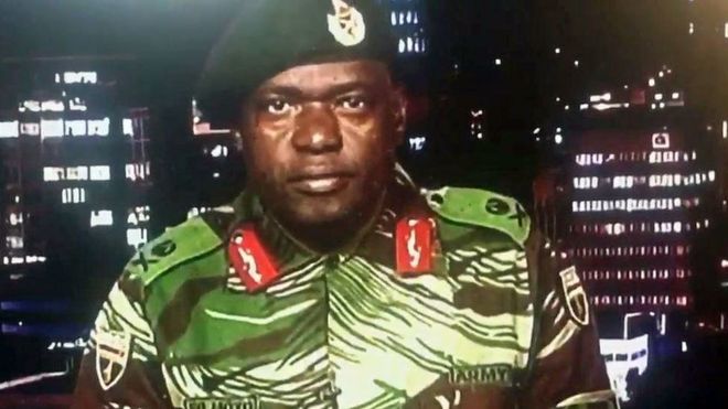 Portavoz del ejército de Zimbabue en la TV estatal.