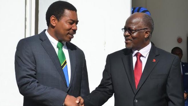 Waziri wa mambo ya ndani Tanzania Mwigulu Nchemba na Rais John Magufuli awali