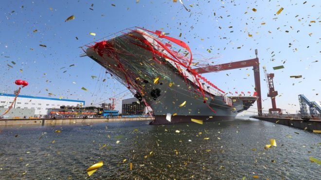 Ceremonia de lanzamiento del nuevo portaaviones en Dalian, China, 26 abril 2017.
