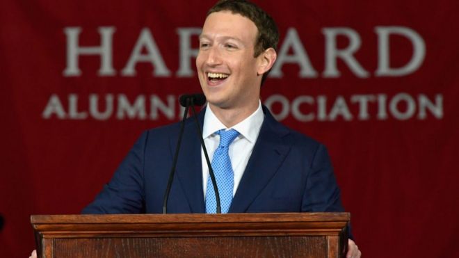 Mark Zuckerberg Harvard Üniversitesi'nde mezuniyet konuşması yaptı.