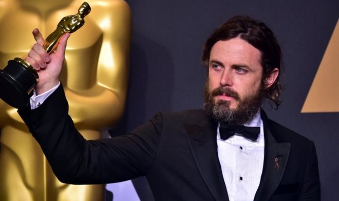 Casey Affleck pictured with his 2017 Oscar for Best Actor