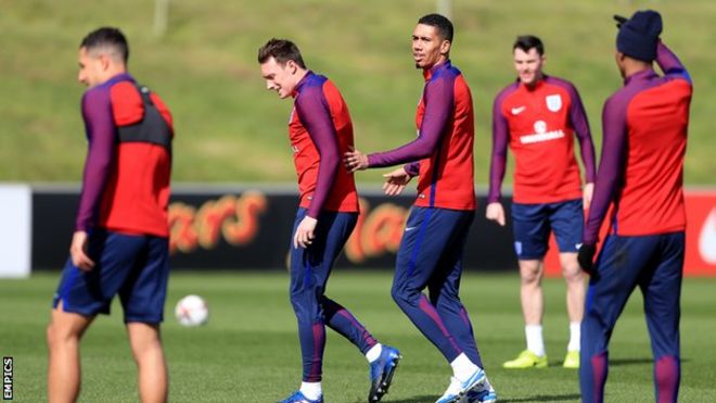 Phil Jones na Chris Smalling