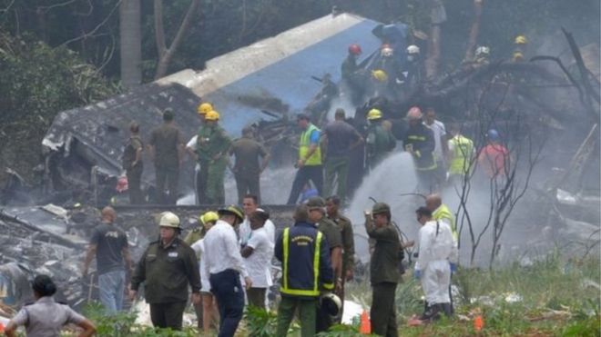 Destroços do avião em Cuba
