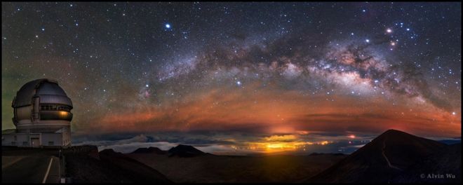 La Vía Láctea vista desde el observatorio de MaunaKea, en Hawaii.