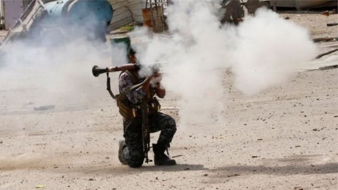 Raia laki nne wamekwama mjini Mosul kutokana na mashambulizi yanayoendelea