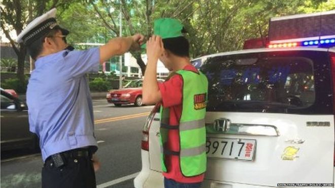 _84685093_shenzentrafficpoliceweibo.jpg