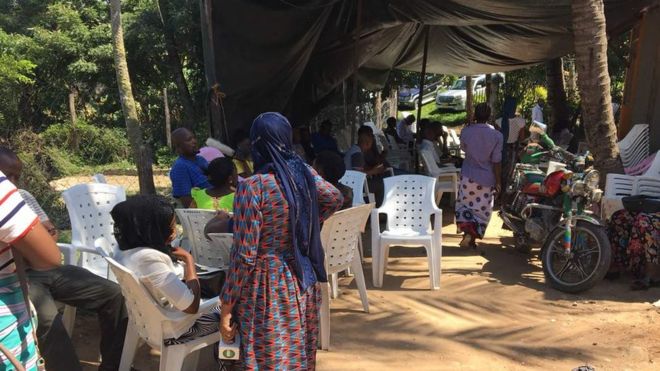 Waombelezaji katika msiba wa mwanafunizimarehemu Akwilina, enelo la Mbezi ,jijini Dar es salaam