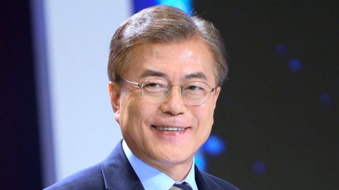 Moon Jae-in, the presidential candidate of the liberal Democratic Party of Korea, attends a joint debate forum for presidential candidates at a TV station in Seoul, South Korea, 2 May 2017