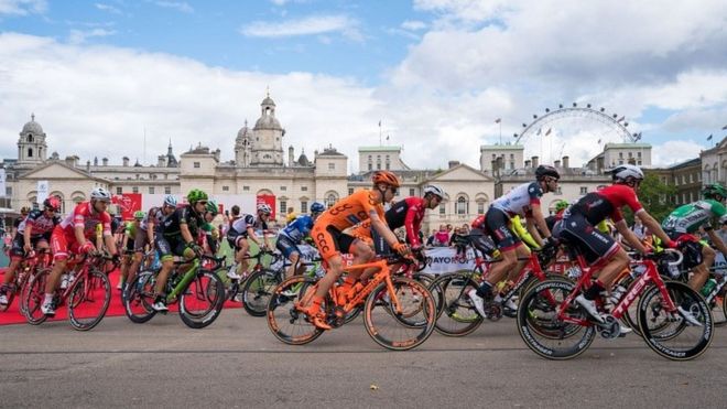 Riders in Prudential RideLondon Classic