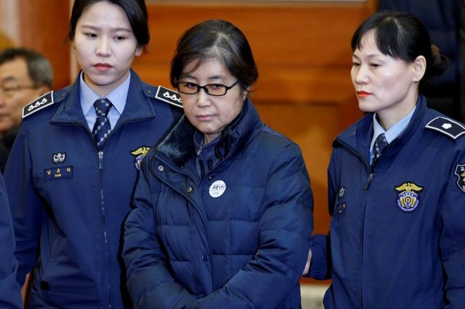 Choi Soon-sil, the woman at the centre of the South Korean political scandal and long-time friend of President Park Geun-hye, arrives for a hearing arguments for South Korean President Park Geun-hye"s impeachment trial at the Constitutional Court in Seoul, South Korea, 16 January 2017.