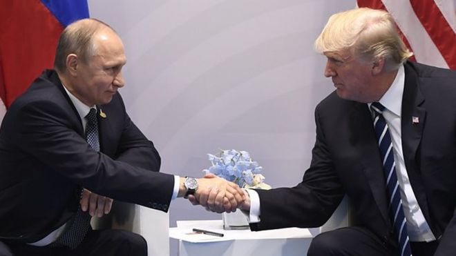 Putin na Trump: Waziri mkuu wa Urusi Dmitry Medvedev amesema kuwa vikwazo vipya vilivyowekwa na Marekani dhidi ya taifa hilo ni sawa na kutangaza vita vya kibiashara.