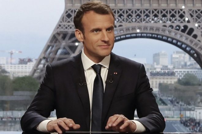 Emmanuel Macron ayaa difaacay weerarka ay qaadeen