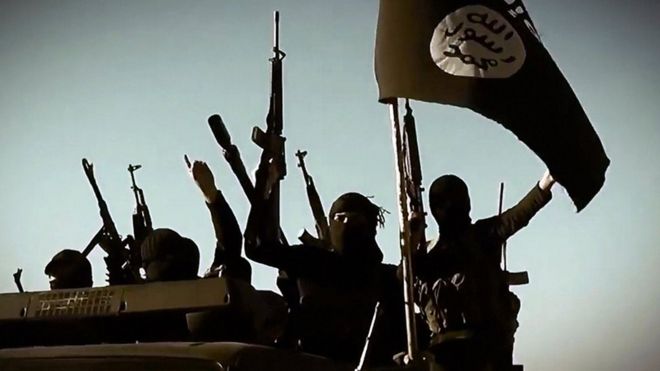 الغارديان: خروج جماعي للمقاتلين الأجانب يضعف تنظيم الدولة الإسلامية