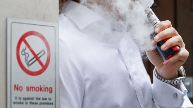 نيويورك تعتزم حظر تدخين السجائر الإلكترونية في الأماكن المغلقة _98454825_gettyimages-828276844