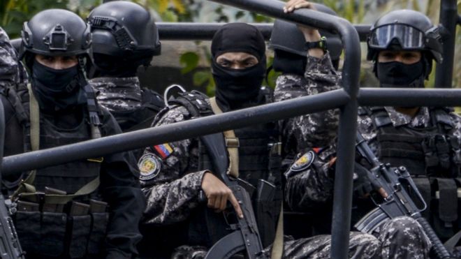 Fuerzas de seguridad.