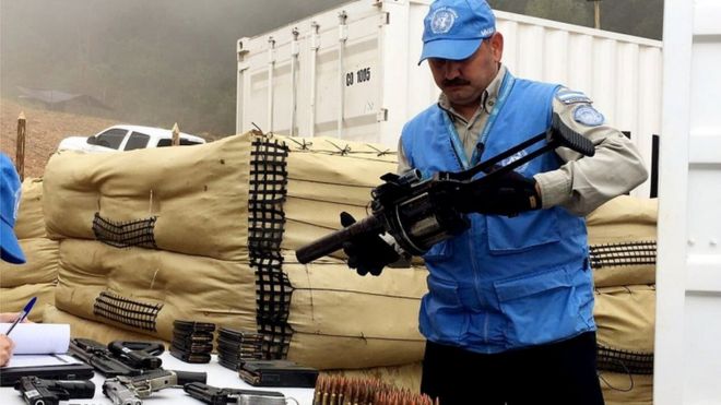 A second batch of weapons was handed to members of the UN mission in Colombia at La Elvira, Cauca