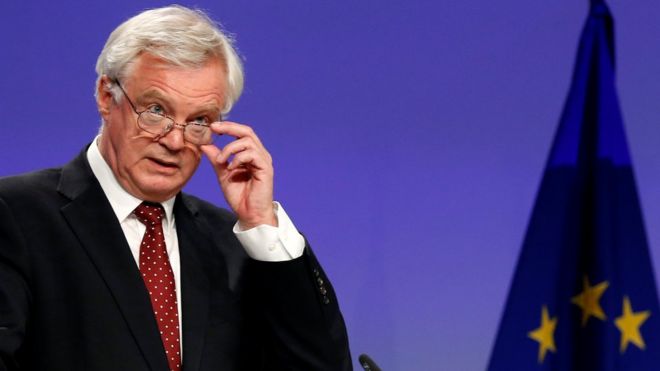 Brexit: EU says no United Kingdom trade talks without progress on budget