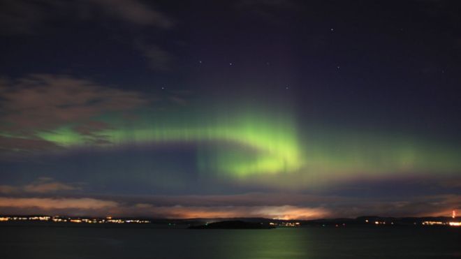 இந்த புகைப்படத்தை எடுத்த ஆலென் ஒ'டோன்னெல் இக்காட்சி ஒரு மணிநேரத்திற்கு மேலாக நீடித்தது என்கிறார்.