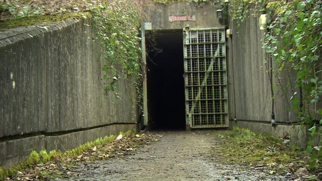 Bunker da época da Guerra Fria em Chilmark, na Inglaterra, que foi convertido em local de produção de maconha