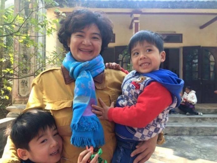 Bà Trần Thị Nga có hai con trai nhỏ 5 và 7 tuổi