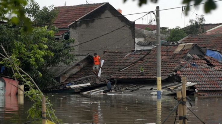 Flooded neighbourhood in Jakarta