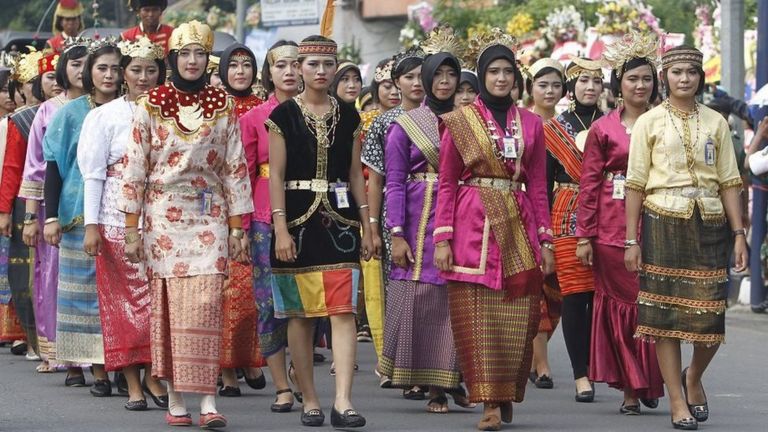 The parade featured people wearing ethnic costumes from all parts of the diverse country. Image: BBC/Fajar Sodiq