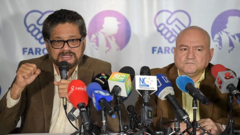 Iván Márquez (izq.) y Carlos Antonio Lozada (izq.), líderes de las FARC.