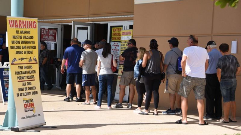 Asistentes al Florida Gun Show